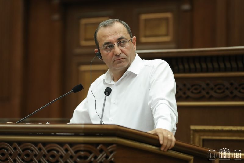 Արծվիկ Մինասյան